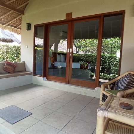 Bed and Breakfast Mama Bella'S Retreat Senggigi Pokoj fotografie